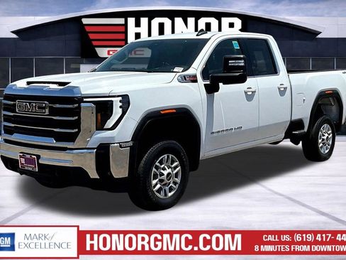 Used 2024 GMC Sierra 2500 SLE w/ SLE Convenience Package AWD/4WD image 3