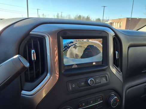 Used 2021 Chevrolet Silverado 1500 Custom Trail Boss image 10