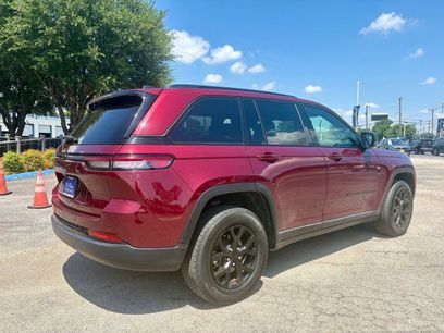 Used 2024 Jeep Grand Cherokee Altitude