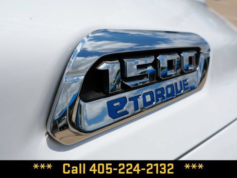 Used 2022 RAM 1500 Big Horn AWD/4WD image 9