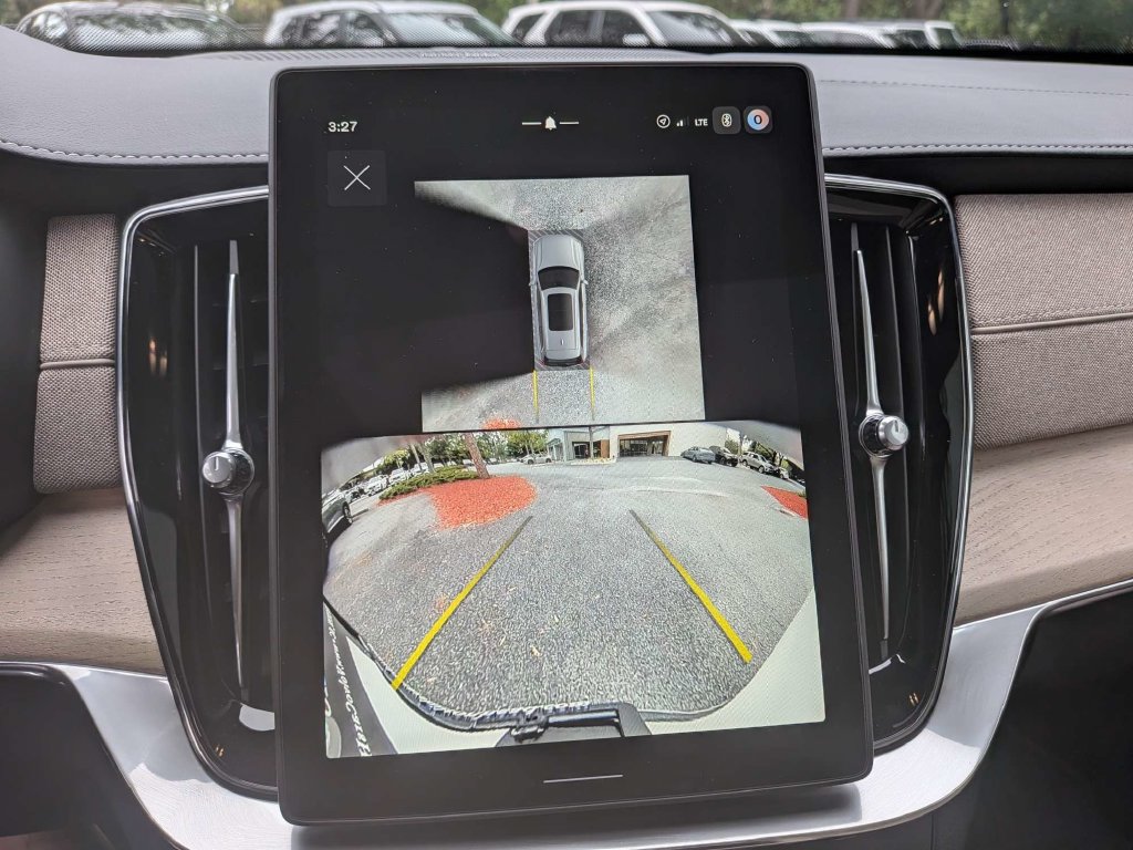New 2027 Volvo XC90 T8 Plus AWD/4WD image 19