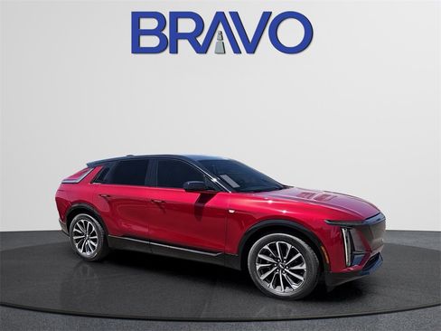 New 2025 Cadillac Lyriq Sport image 4