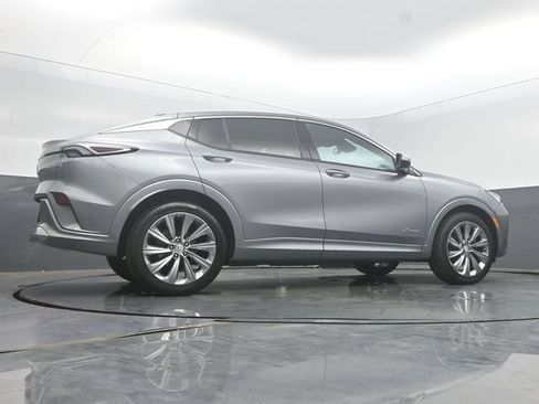 Used 2025 Buick Envista Avenir FWD image 52