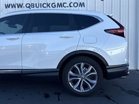 Used 2020 Honda CR-V Touring image 2