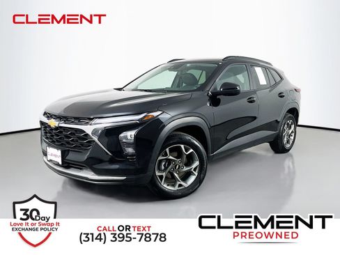 Used 2025 Chevrolet Trax LT w/ LT Convenience Package FWD image 1
