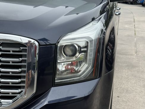 Used 2018 GMC Yukon XL Denali w/ Denali Ultimate Package AWD/4WD image 11