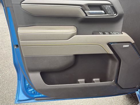 Used 2022 Chevrolet Silverado 1500 ZR2 w/ Technology Package image 14