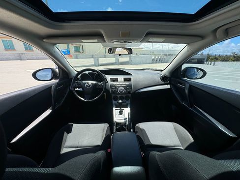 Used 2011 MAZDA MAZDA3 i Touring image 29