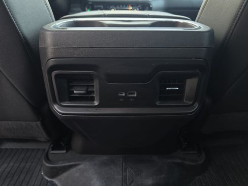 Used 2024 Chevrolet Silverado 1500 LT Trail Boss w/ LT Trail Boss Premium Package AWD/4WD image 24