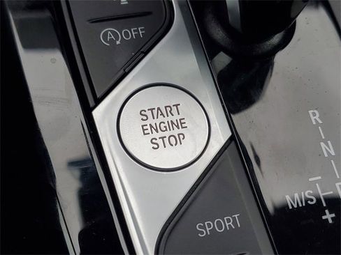 Used 2024 BMW X4 xDrive30i w/ Premium Package image 33