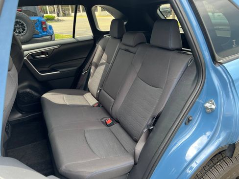 Used 2024 Toyota RAV4 SE AWD/4WD image 33