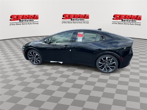 New 2026 Toyota Prius Plug-In Hybrid image 6