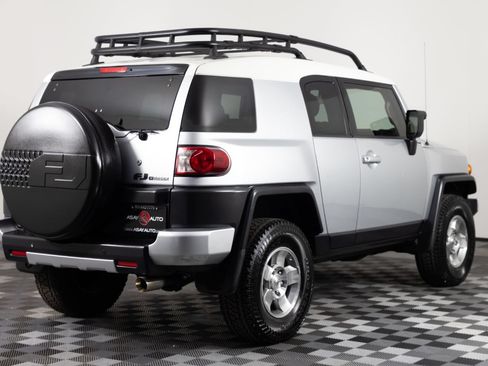Used 2008 Toyota FJ Cruiser 4WD image 7