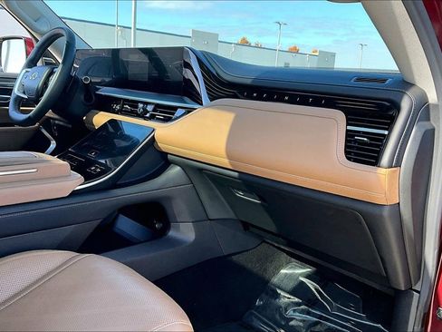 Certified 2025 INFINITI QX80 Luxe image 21