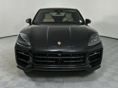New 2025 Porsche Cayenne S image 36