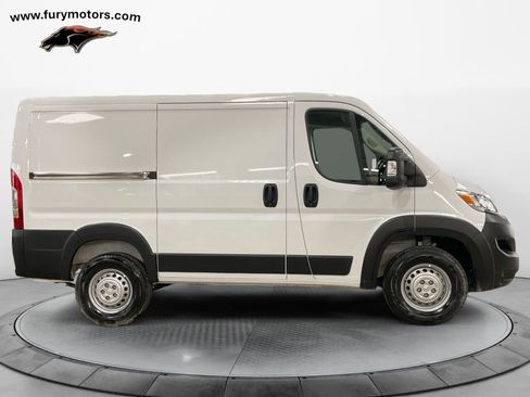 Used 2025 RAM ProMaster 1500 w/ Convenience Group FWD image 2