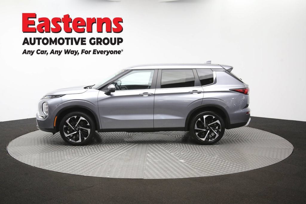 Used 2024 Mitsubishi Outlander SE AWD/4WD image 62