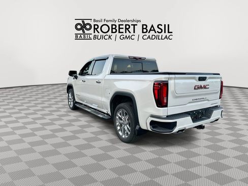 Used 2023 GMC Sierra 1500 Denali w/ Technology Package AWD/4WD image 6
