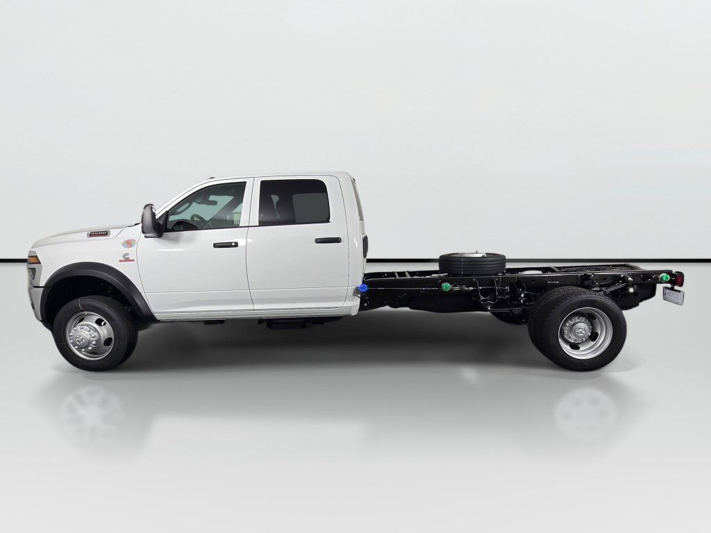 New 2026 RAM 4500 Tradesman w/ Chrome Appearance Group AWD/4WD image 7