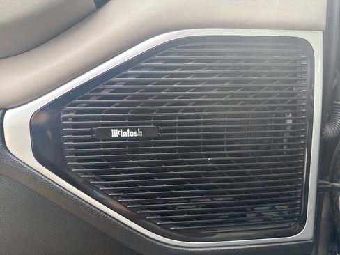 Used 2022 Jeep Wagoneer Series III w/ Premium Group I image 31