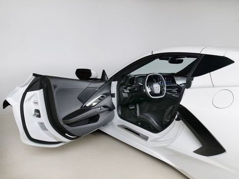 Used 2026 Chevrolet Corvette Stingray Coupe w/ Z51 Performance Package RWD image 24
