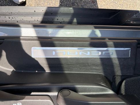 Used 2025 GMC Yukon XL Denali AWD/4WD image 19