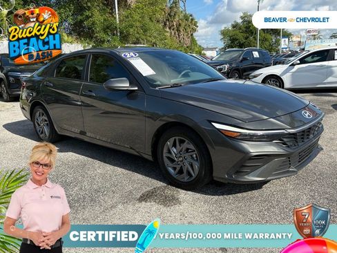 Used 2024 Hyundai Elantra SEL FWD image 9
