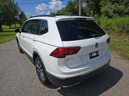 Used 2020 Volkswagen Tiguan SE AWD/4WD image 4