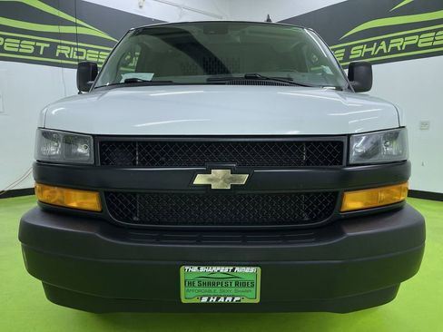 Used 2021 Chevrolet Express 2500 w/ Driver Convenience Package image 3