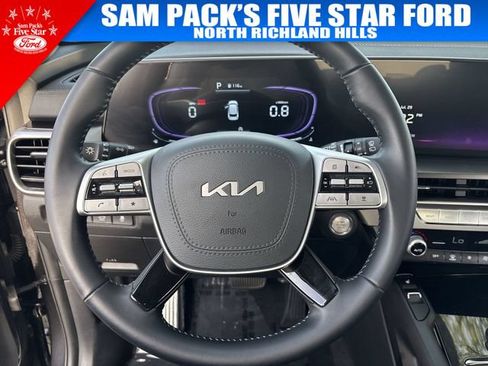 Used 2025 Kia Telluride S FWD image 23