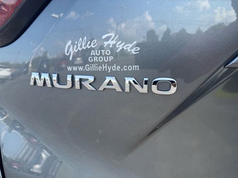 Used 2023 Nissan Murano SV image 3