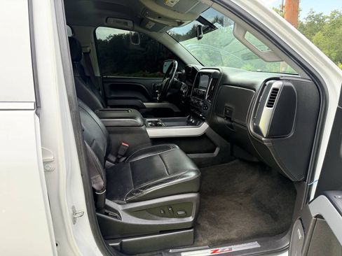 Used 2017 Chevrolet Silverado 1500 LTZ Z71 w/ LTZ Plus Package AWD/4WD image 14