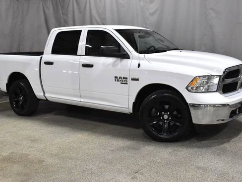 Used 2023 RAM 1500 Classic SLT w/ Protection Group AWD/4WD image 4