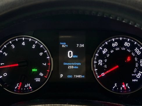 Used 2020 Toyota RAV4 XLE Premium AWD/4WD image 28