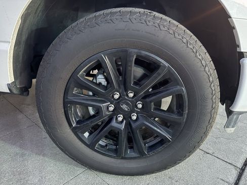 Used 2024 Ford F150 Platinum w/ FX4 Off-Road Package image 11