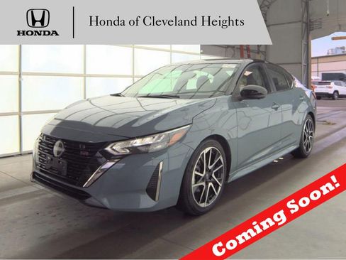 Used 2024 Nissan Sentra SR w/ SR Premium Package FWD image 1