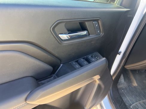 Used 2024 Chevrolet Colorado LT w/ LT Convenience Package II image 20