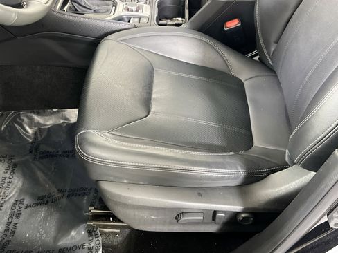 Used 2023 Subaru Forester Limited AWD/4WD image 19