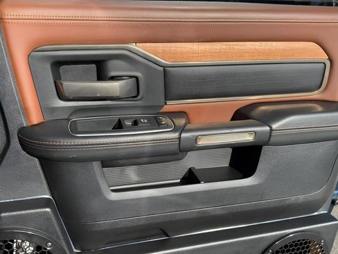 Used 2022 RAM 3500 Limited image 32