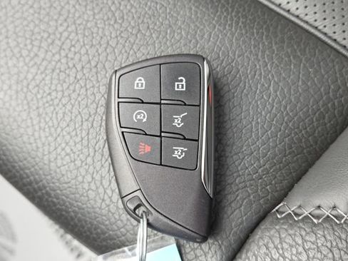 Used 2024 GMC Yukon Denali image 41