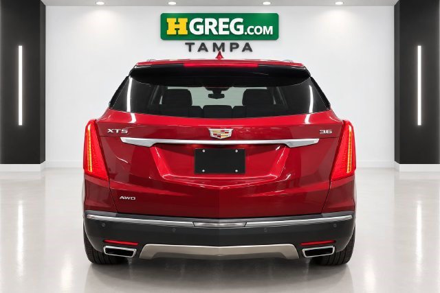 Used 2017 Cadillac XT5 Platinum w/ Driver Assist Package AWD/4WD image 8