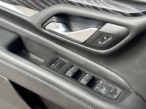 Used 2022 GMC Yukon Denali image 22