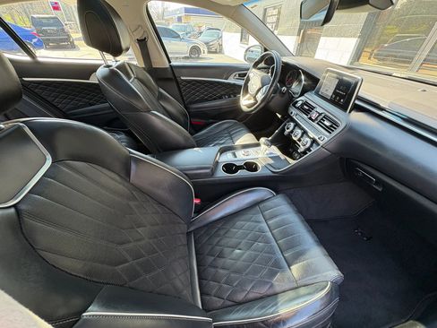 Used 2019 Genesis G70 3.3T Advanced w/ Prestige Package RWD image 21