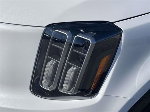 New 2025 Kia Telluride S image 13