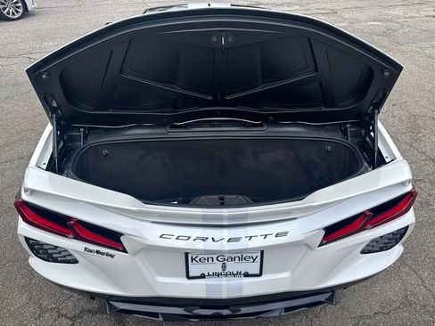 Used 2023 Chevrolet Corvette Stingray Premium Conv w/ Z51 Performance Package RWD image 22