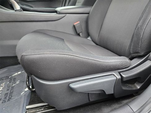 Used 2024 Nissan Sentra SV w/ All-Weather Package image 7