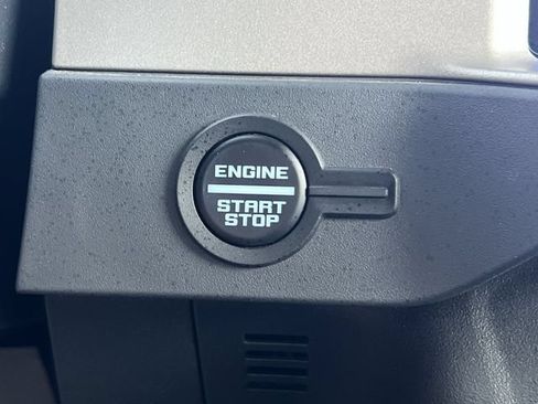 Used 2025 Ford Bronco Outer Banks AWD/4WD image 27