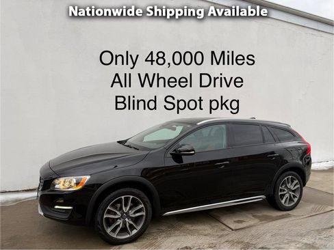 Used 2018 Volvo V60 T5 Cross Country w/ Convenience Package image 1