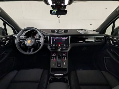 New 2026 Porsche Macan AWD/4WD image 20