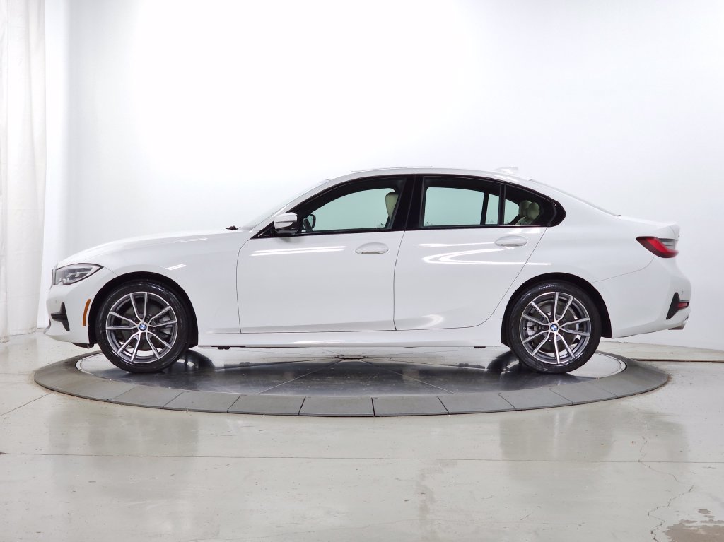 Used 2022 BMW 330i xDrive Sedan w/ Driving Assistance Package AWD/4WD image 2
